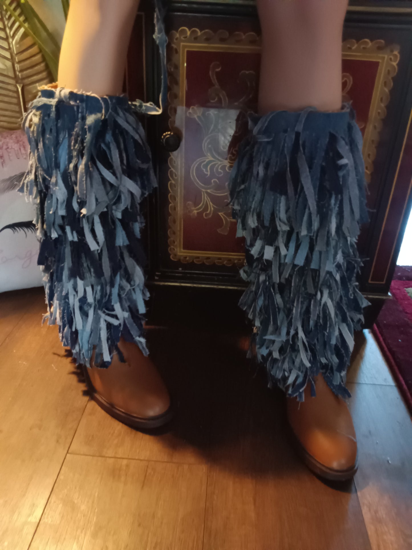 RUGGED BOHO SHAGGY BOOTS