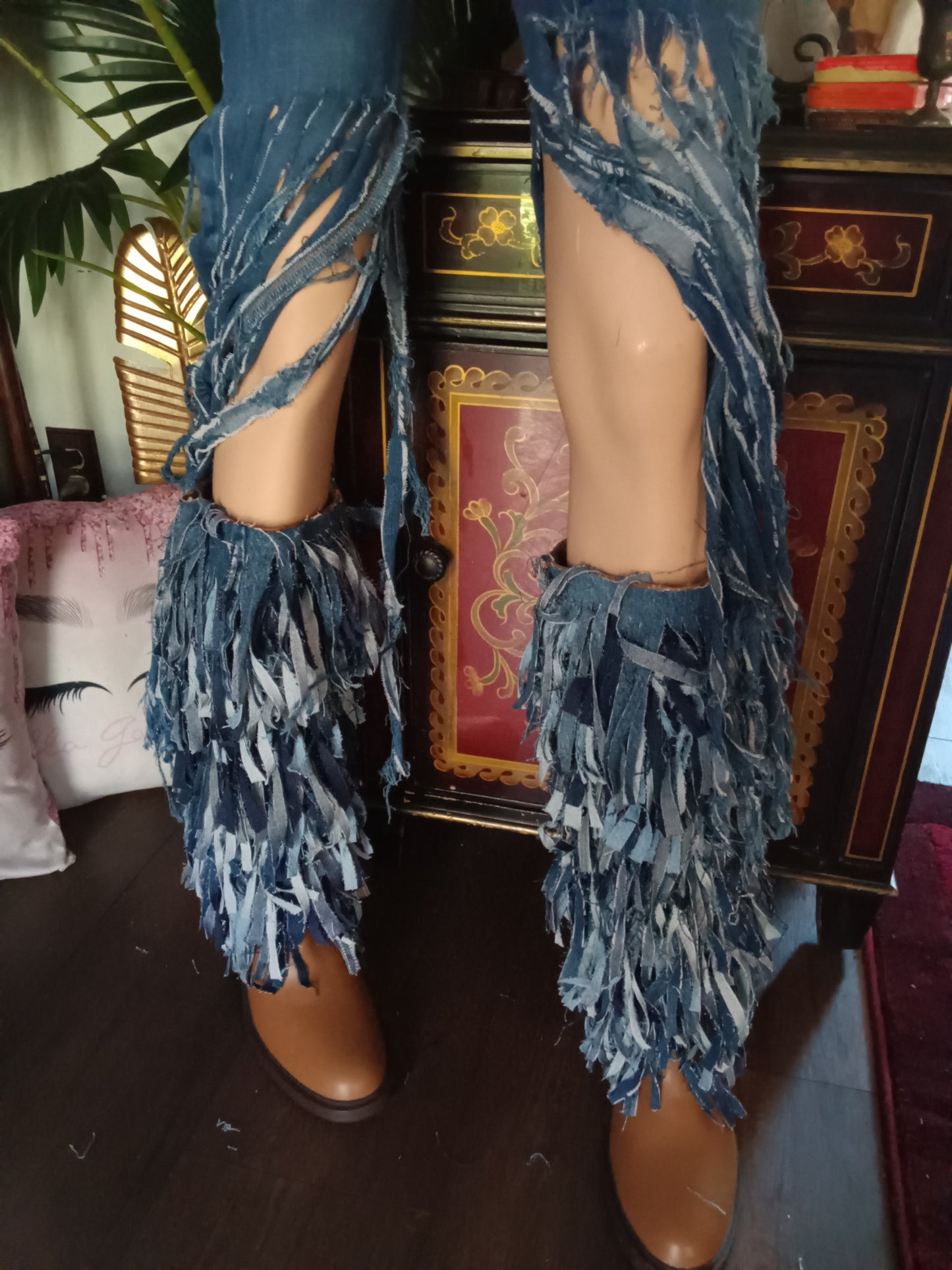 RUGGED BOHO SHAGGY BOOTS